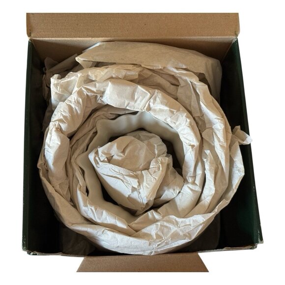 Belleek Ireland Carlingford Cache Pot Fine Parian China - Picture 8 of 10